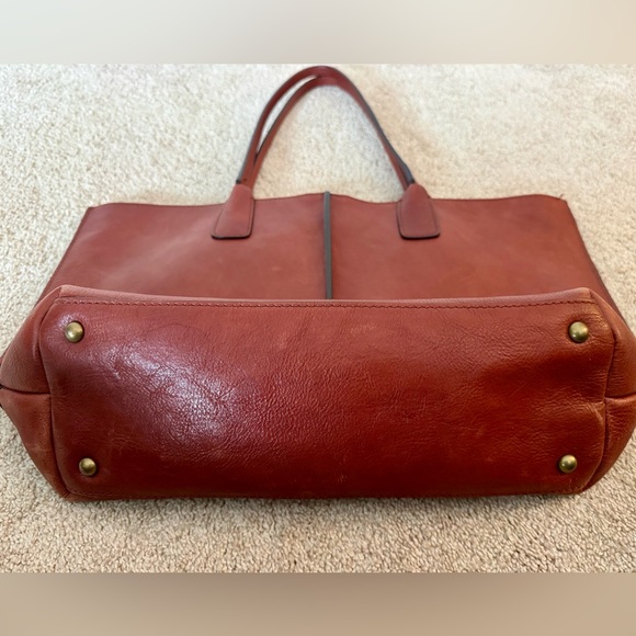 Frye Lucy Leather Tote Bag - Picture 4 of 8